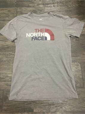 The North Face Short Sleeve Logo Tee in Heather Gray with Red & White Accent